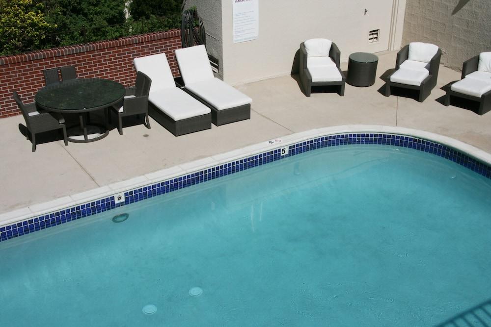 Holiday Inn Denver East By Ihg Esterno foto