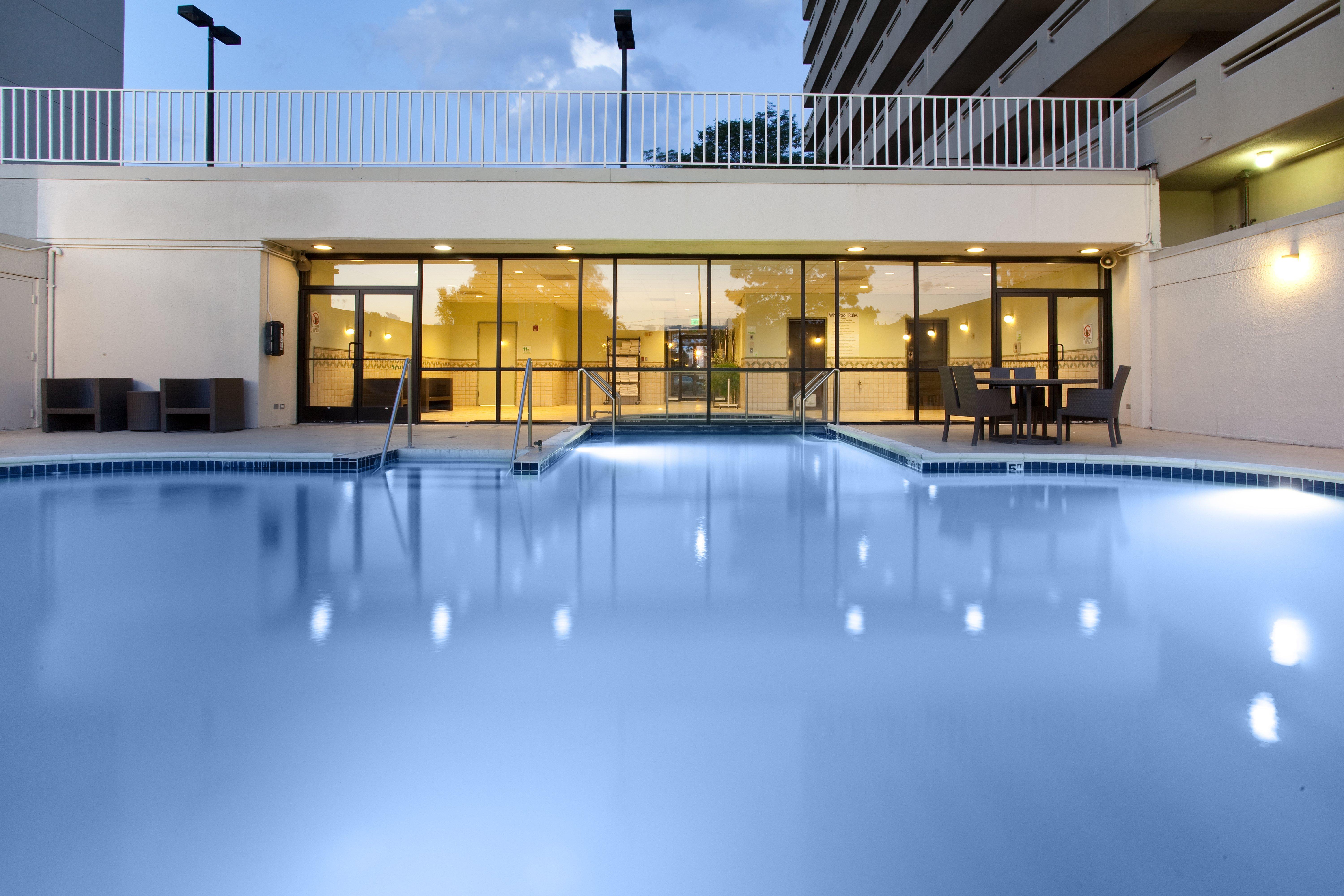 Holiday Inn Denver East By Ihg Esterno foto