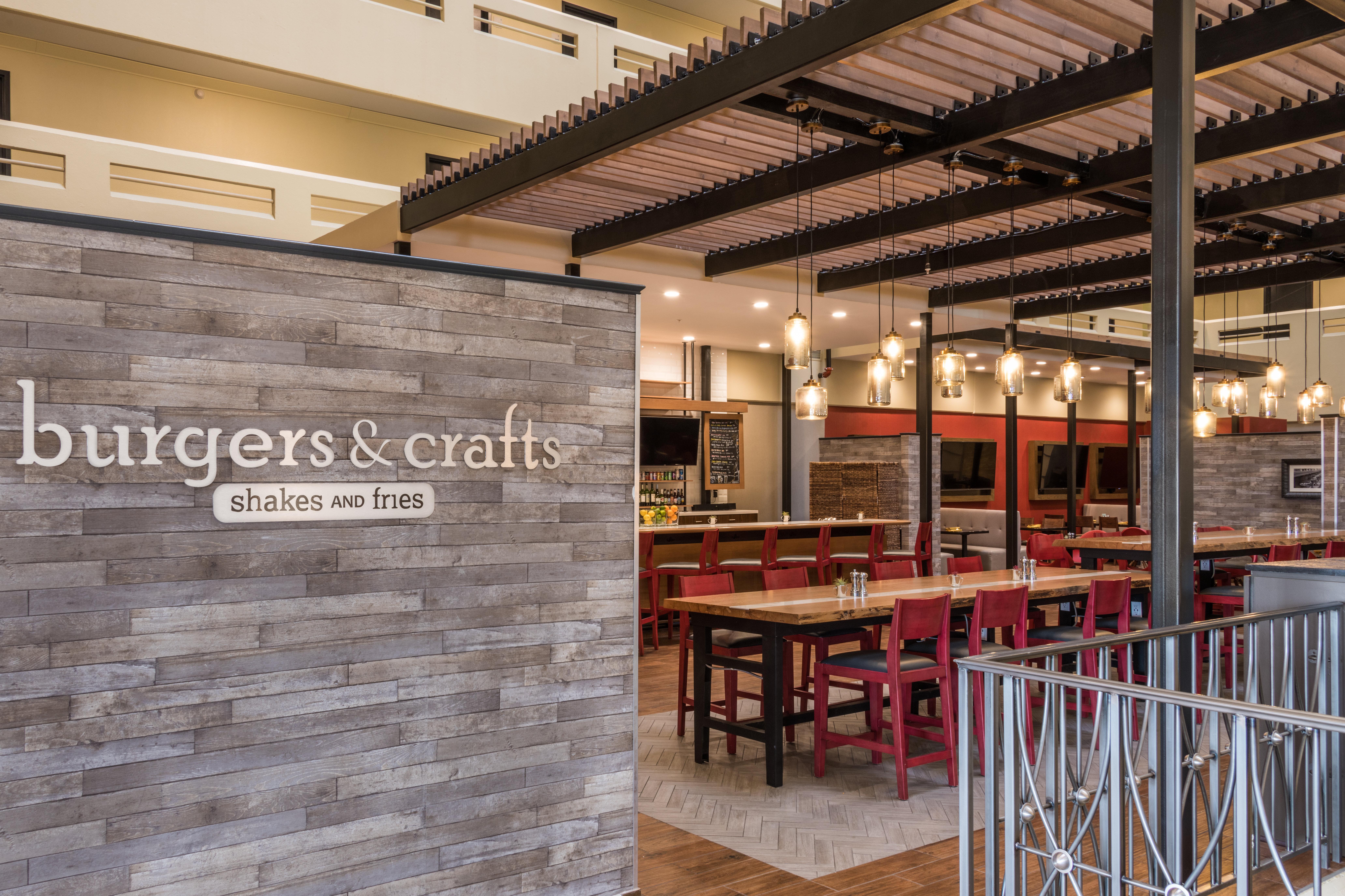 Holiday Inn Denver East By Ihg Esterno foto
